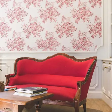 Chateau Bellevue-Domaines Loron 3*
