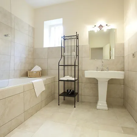 Chateau Bellevue-Domaines Loron Bed & Breakfast Villié-Morgon