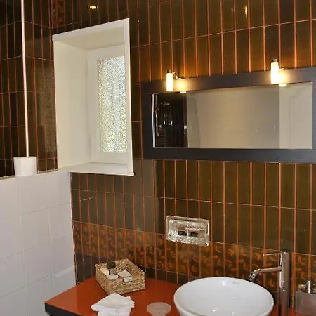 Chateau De Bellevue 3*