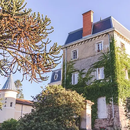 Chateau De Bellevue Bed & Breakfast 3*